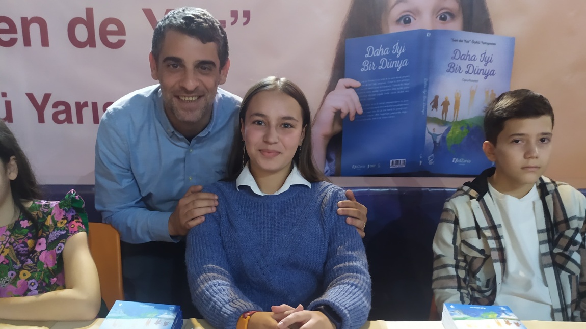 Okulumuz Öğrencilerinden Ecrin Karaoğlu'nun Hikayesi Kitap Olarak Basıldı!